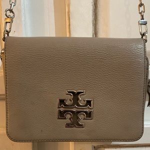 Tory Burch Britten Shoulder Bag - excellent condition! Pebbled French Gray.